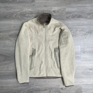 Arc’teryx Zip up sweater